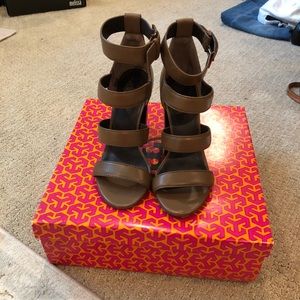 Tory Burch Jones Brown High Heels ••BRAND NEW••